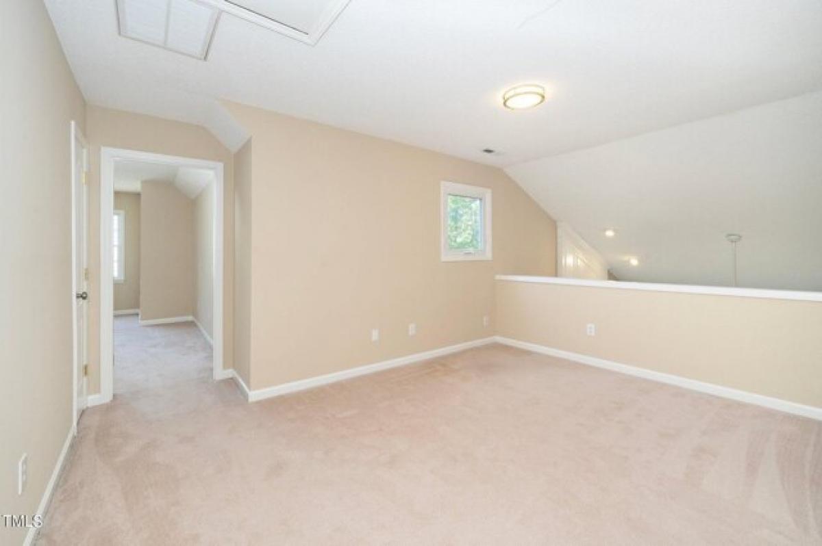 Picture of Home For Sale in Cary, North Carolina, United States