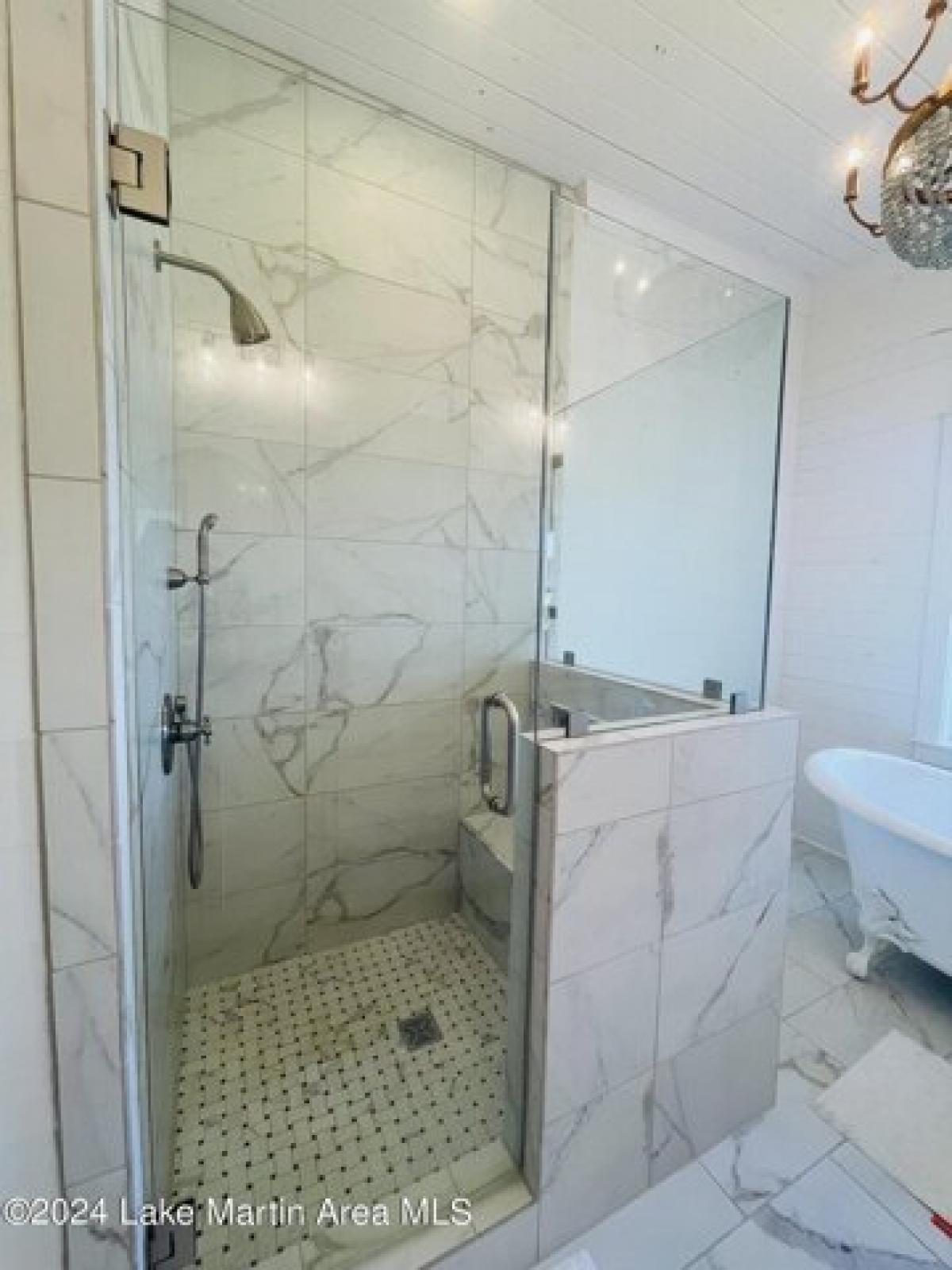 Picture of Home For Sale in Jacksons Gap, Alabama, United States