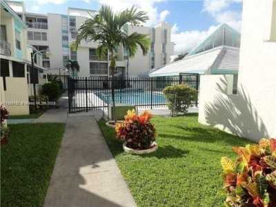 Home For Sale in Lauderhill, Florida