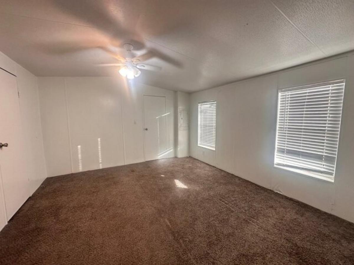 Picture of Home For Sale in Gainesville, Florida, United States