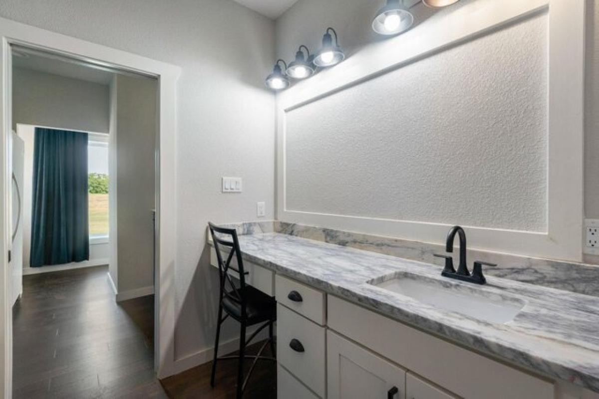 Picture of Home For Sale in Greenville, Texas, United States