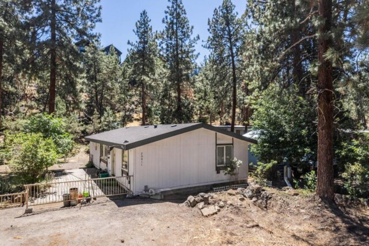 Picture of Home For Sale in Bend, Oregon, United States
