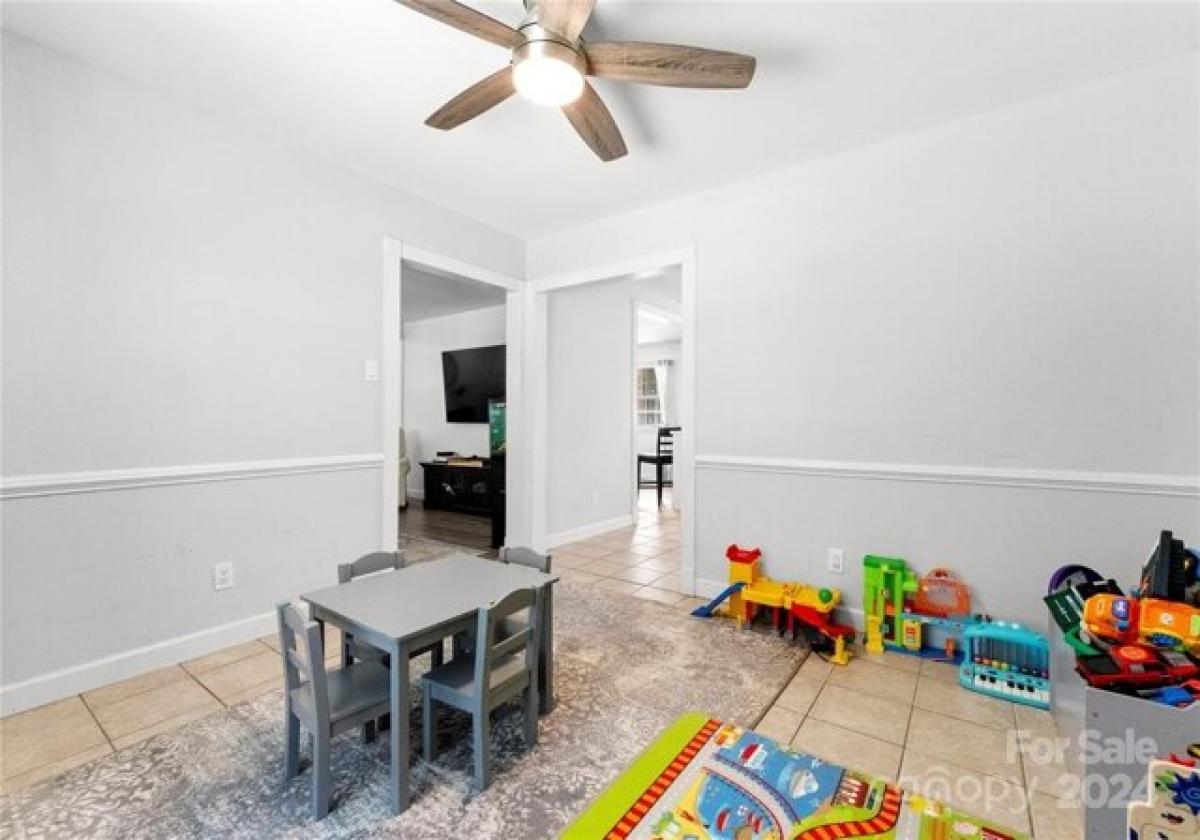 Picture of Home For Sale in Lancaster, South Carolina, United States