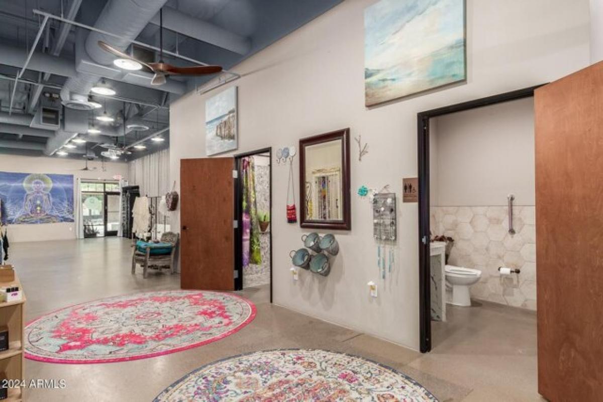 Picture of Home For Sale in Cave Creek, Arizona, United States