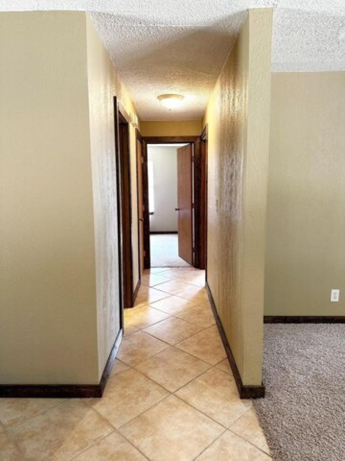 Picture of Home For Sale in Enid, Oklahoma, United States