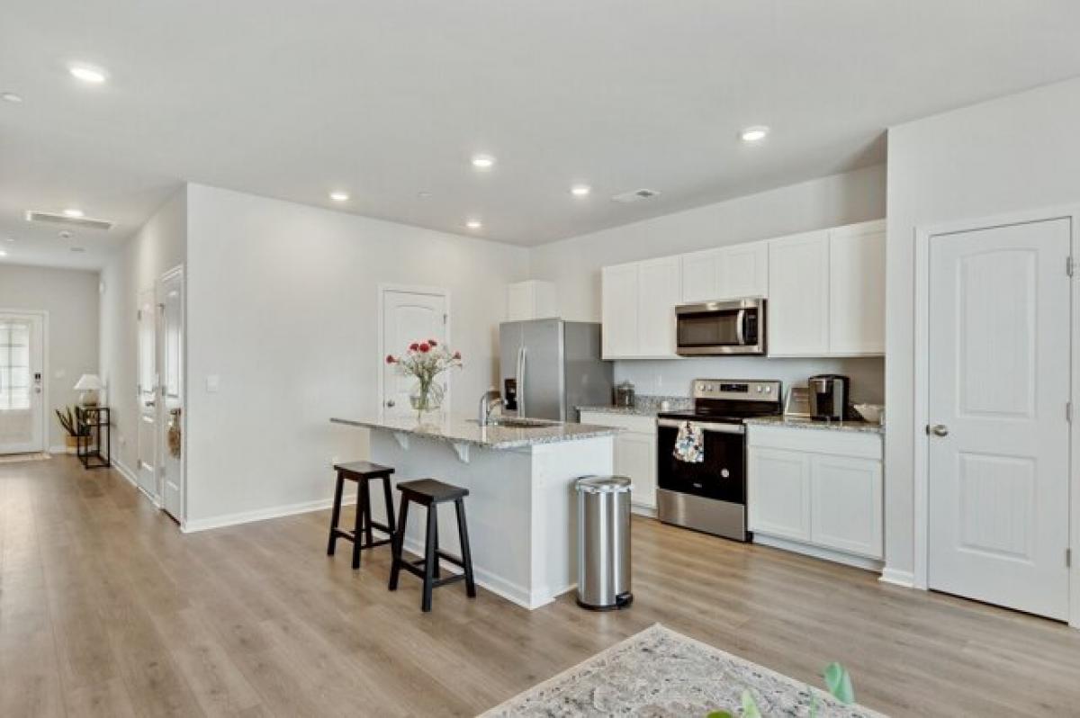 Picture of Home For Sale in Ashland City, Tennessee, United States