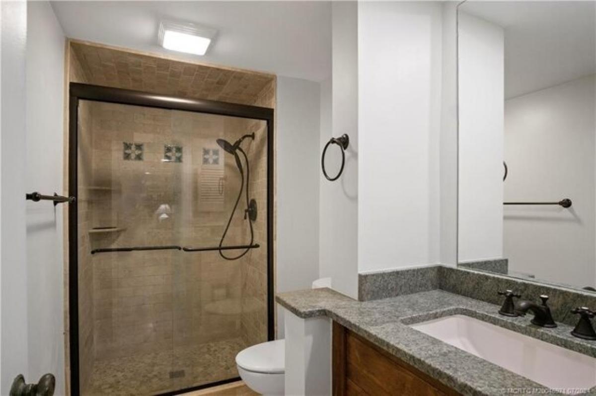 Picture of Home For Sale in Stuart, Florida, United States