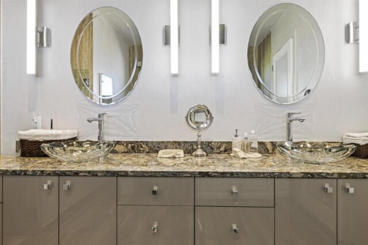 Picture of Home For Sale in Lahaina, Hawaii, United States