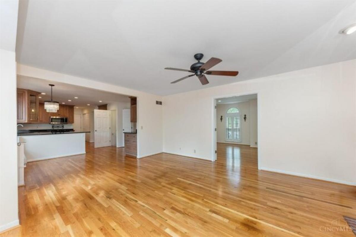 Picture of Home For Sale in Cincinnati, Ohio, United States