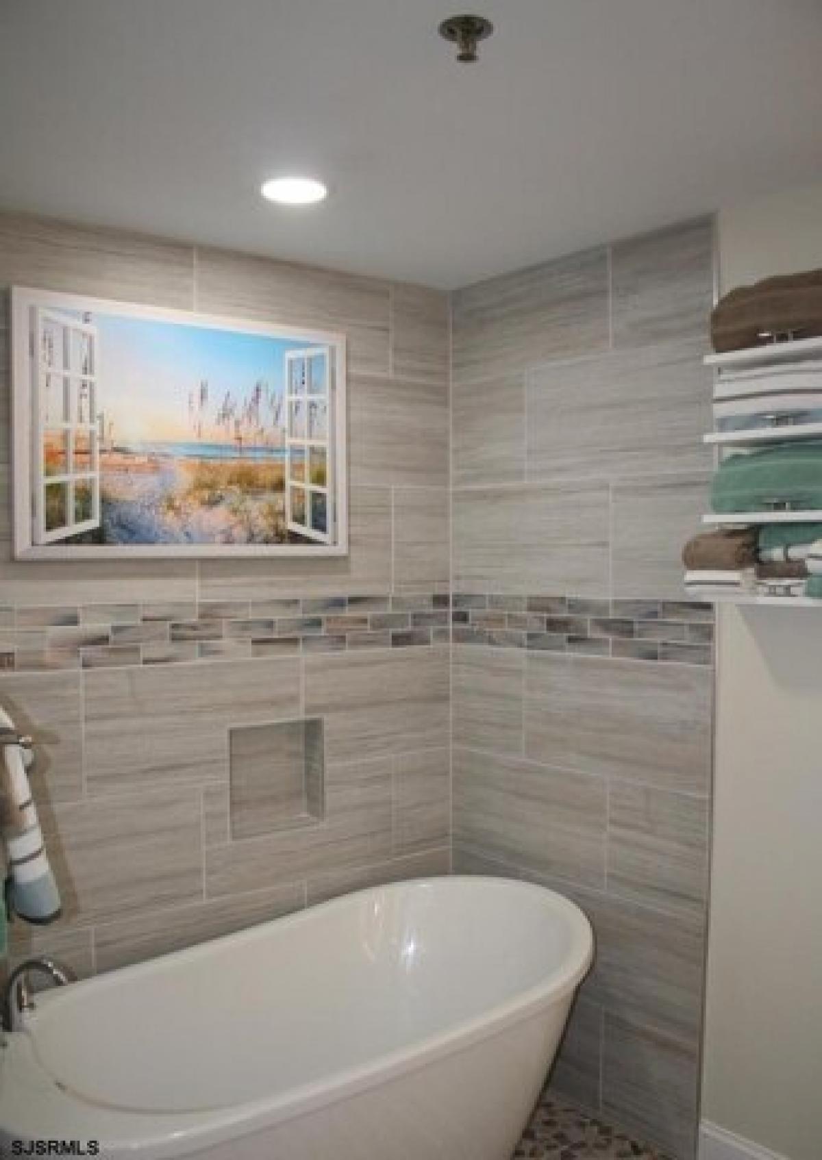 Picture of Home For Sale in Atlantic City, New Jersey, United States