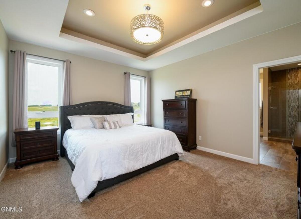 Picture of Home For Sale in Bismarck, North Dakota, United States