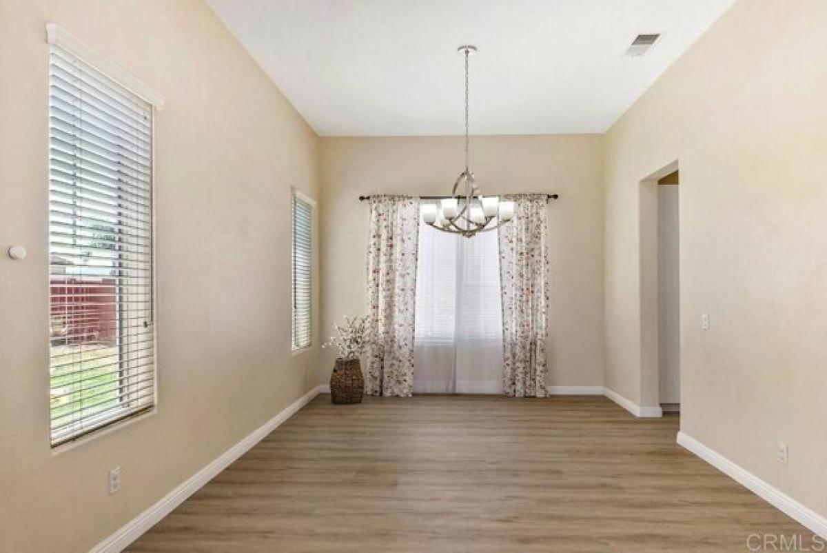 Picture of Home For Sale in San Marcos, California, United States