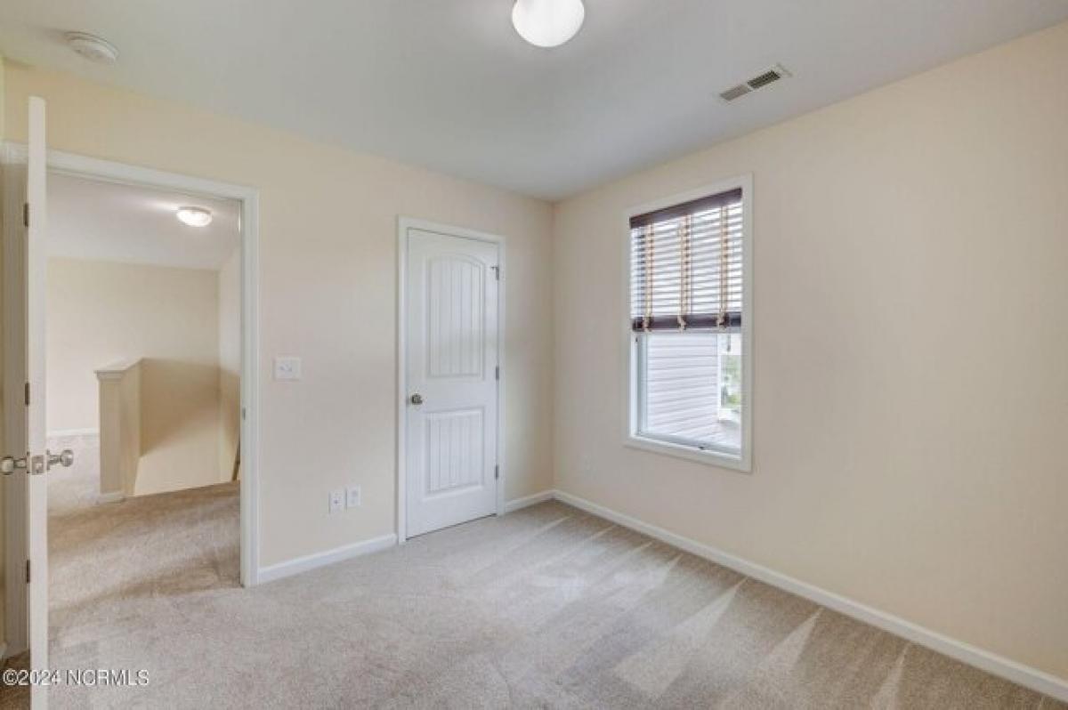 Picture of Home For Sale in Wilmington, North Carolina, United States