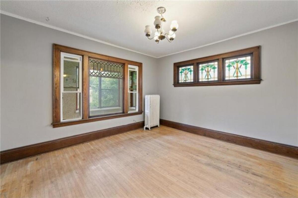 Picture of Home For Sale in Minneapolis, Minnesota, United States