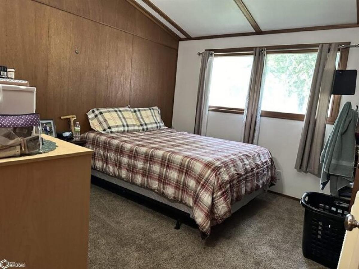 Picture of Home For Sale in Ottumwa, Iowa, United States