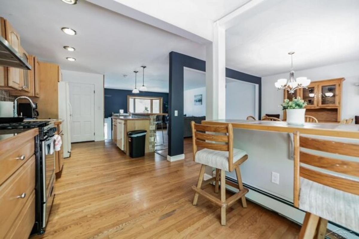 Picture of Home For Sale in Bay City, Michigan, United States