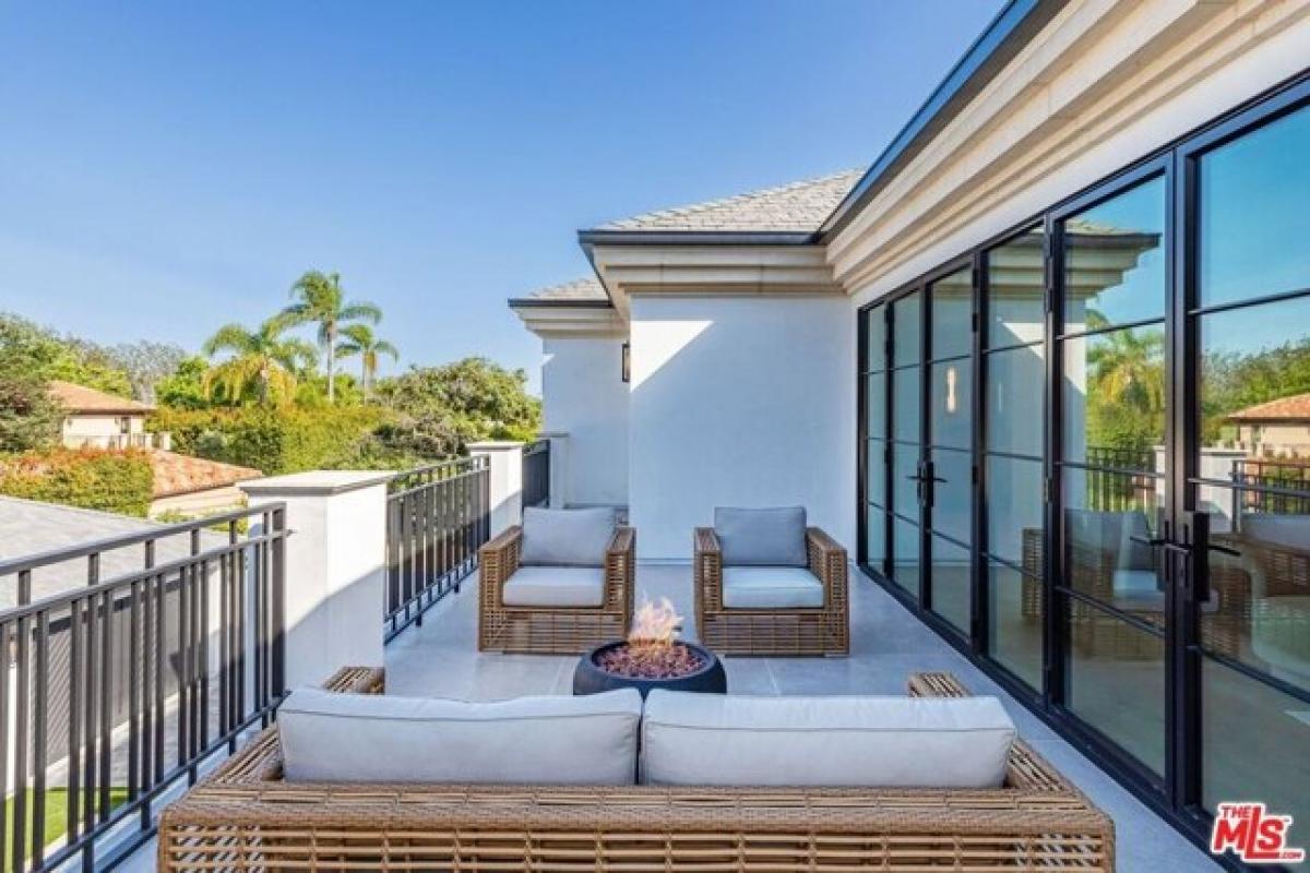 Picture of Home For Sale in Beverly Hills, California, United States