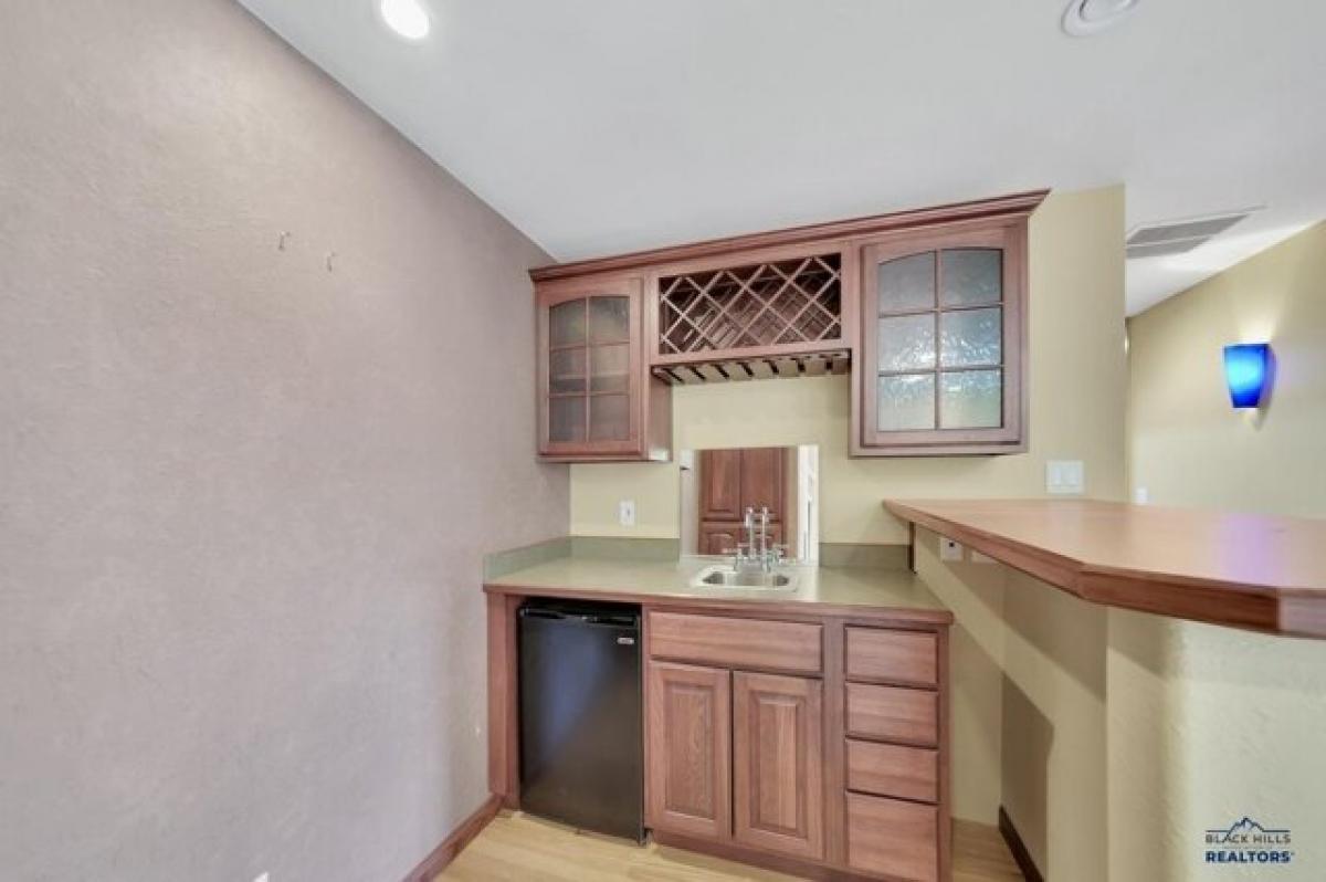 Picture of Home For Sale in Rapid City, South Dakota, United States