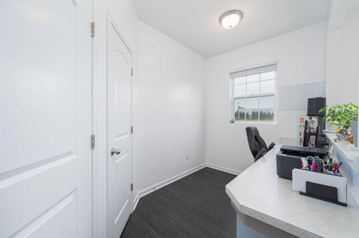 Picture of Home For Sale in Grove City, Ohio, United States