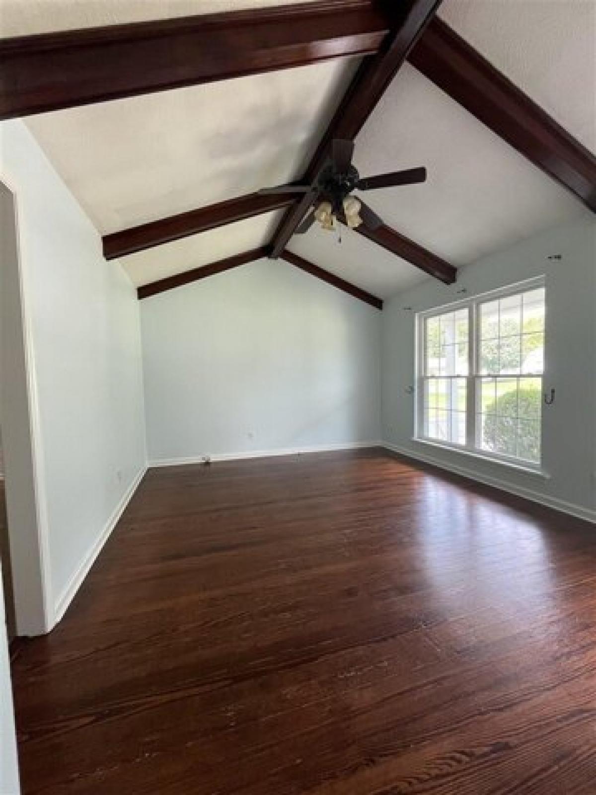 Picture of Home For Sale in Bowling Green, Kentucky, United States