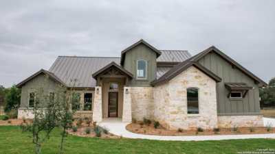 Home For Sale in Bulverde, Texas