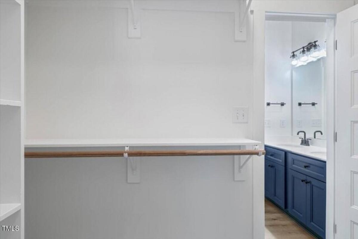 Picture of Home For Sale in Smithfield, North Carolina, United States