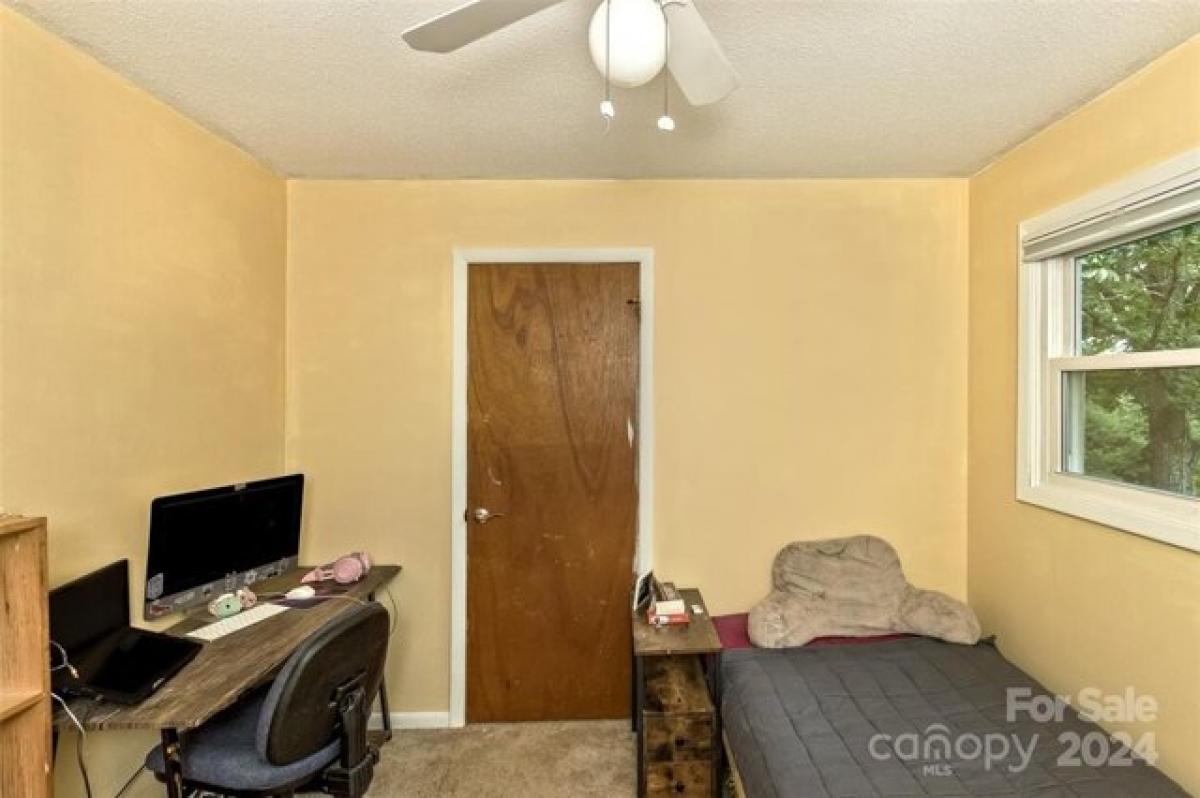 Picture of Home For Sale in Arden, North Carolina, United States