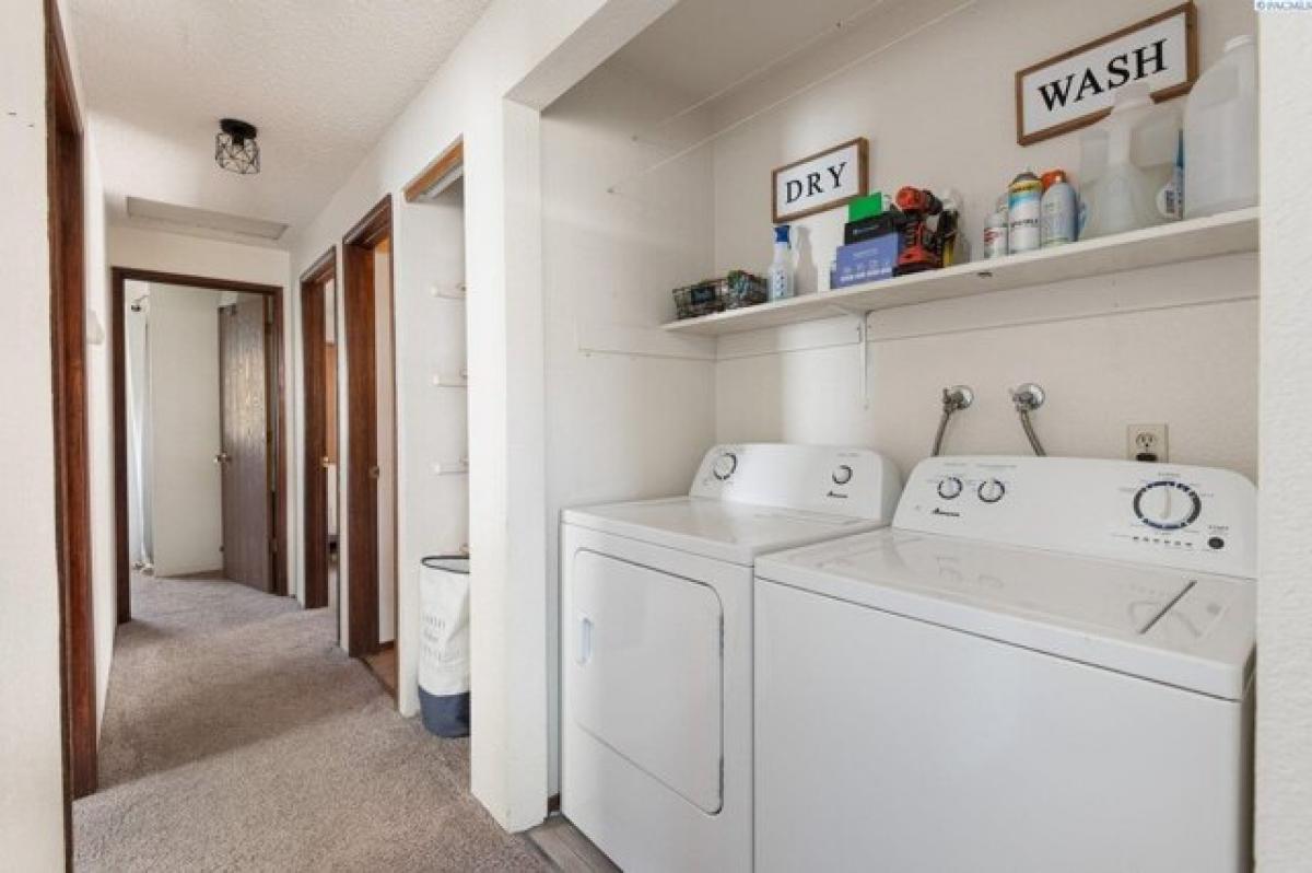 Picture of Home For Sale in Kennewick, Washington, United States