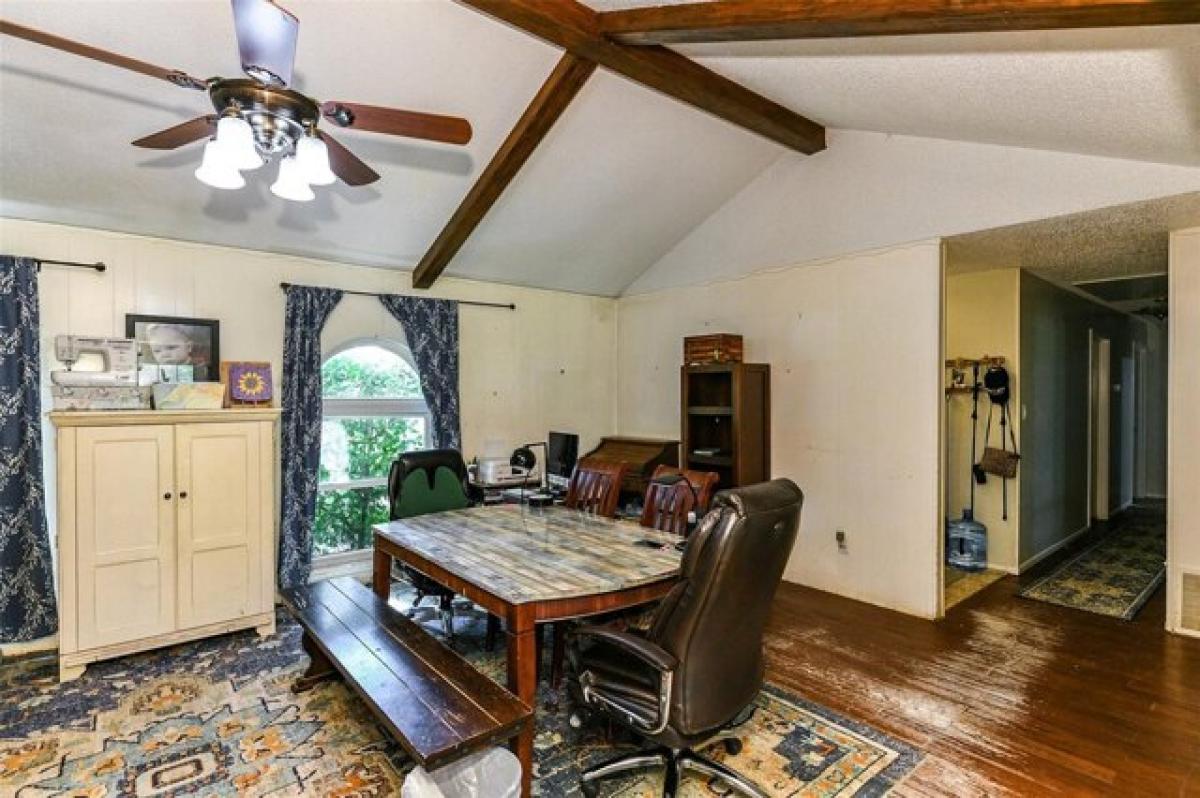 Picture of Home For Sale in Burleson, Texas, United States