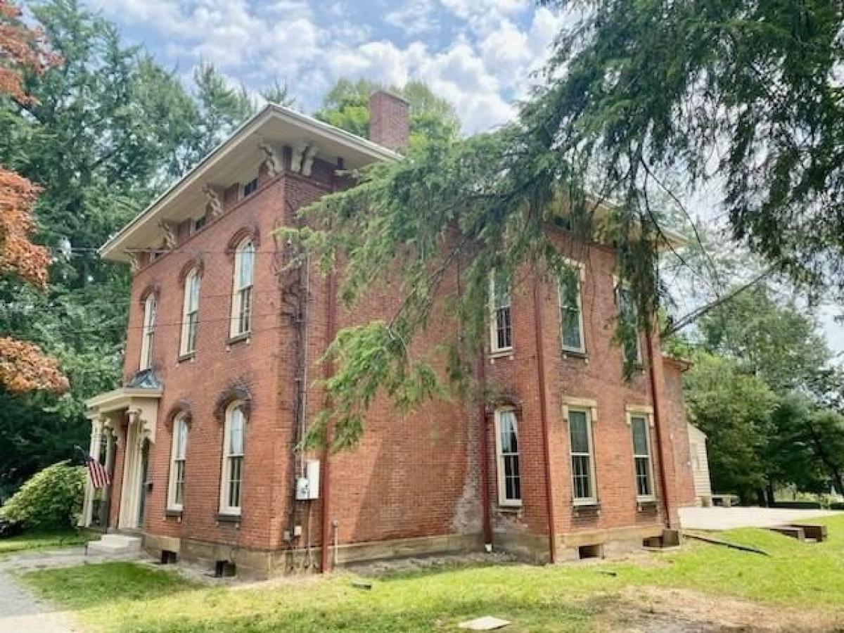 Picture of Home For Sale in Newark, Ohio, United States