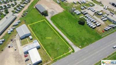 Residential Land For Sale in Victoria, Texas