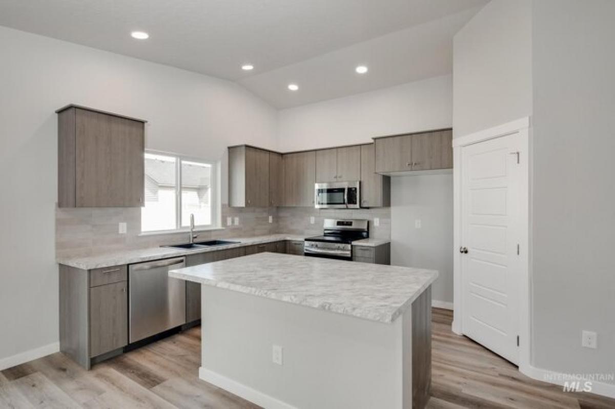 Picture of Home For Sale in Meridian, Idaho, United States