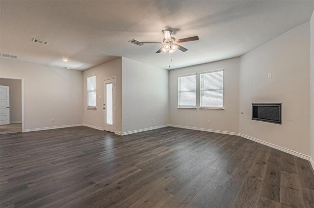 Picture of Home For Sale in Garland, Texas, United States