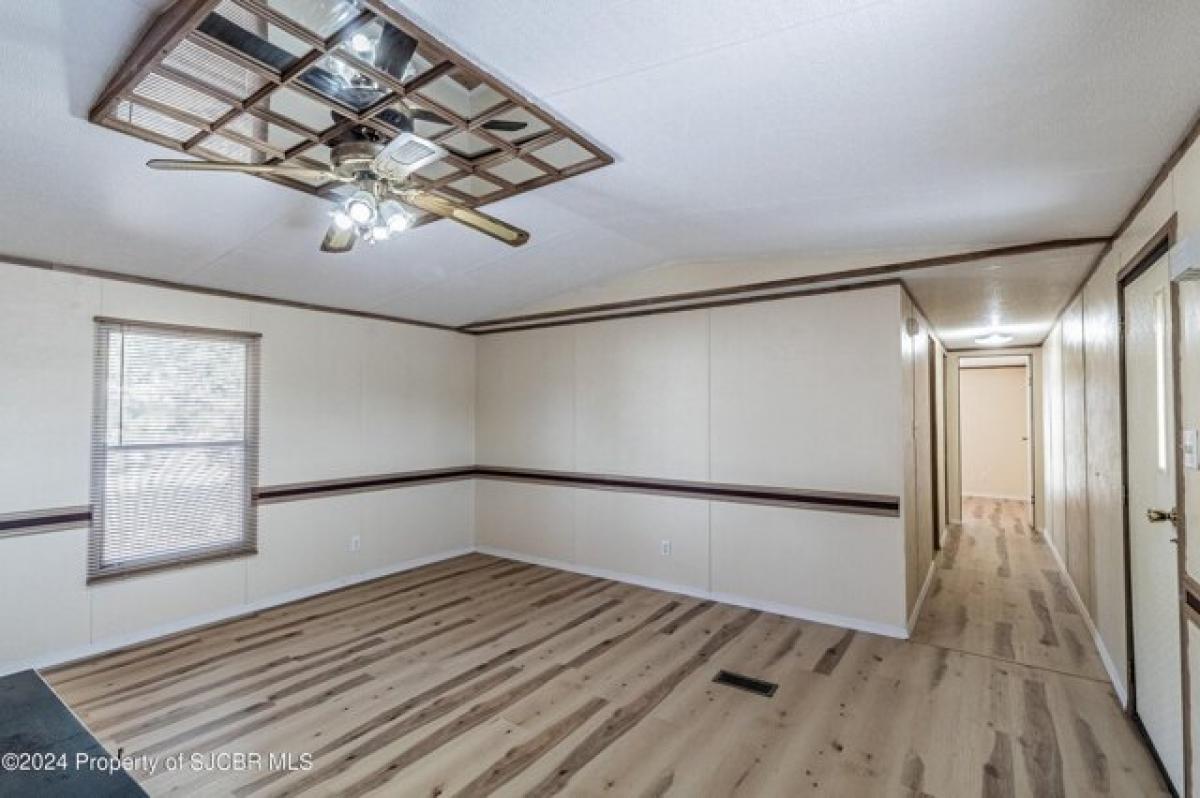 Picture of Home For Sale in Farmington, New Mexico, United States