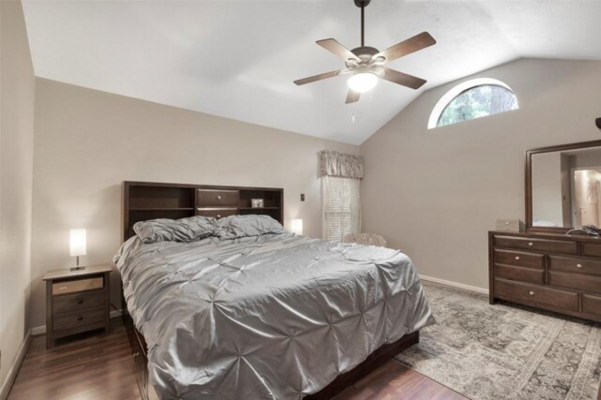 Picture of Home For Sale in Tomball, Texas, United States