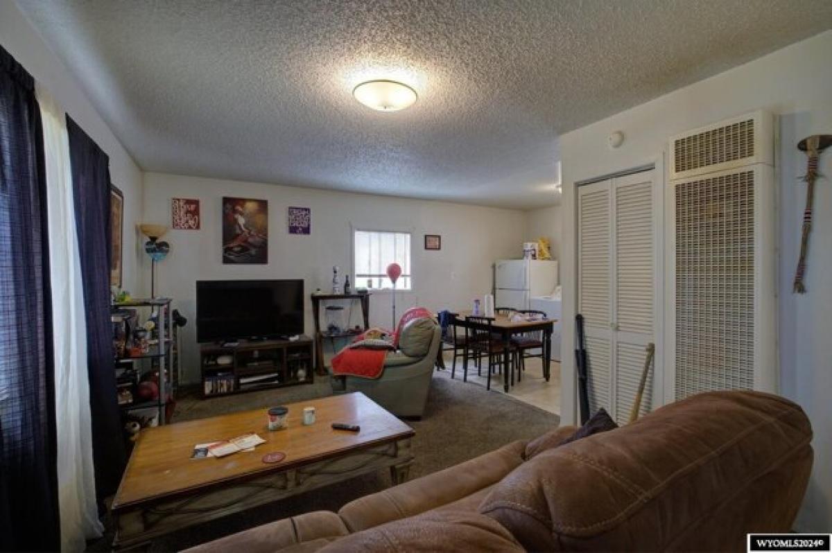 Picture of Home For Sale in Casper, Wyoming, United States