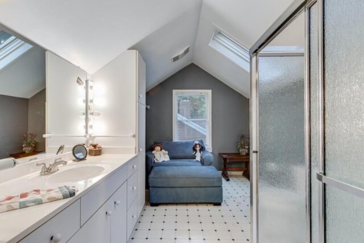 Picture of Home For Sale in Gainesville, Georgia, United States