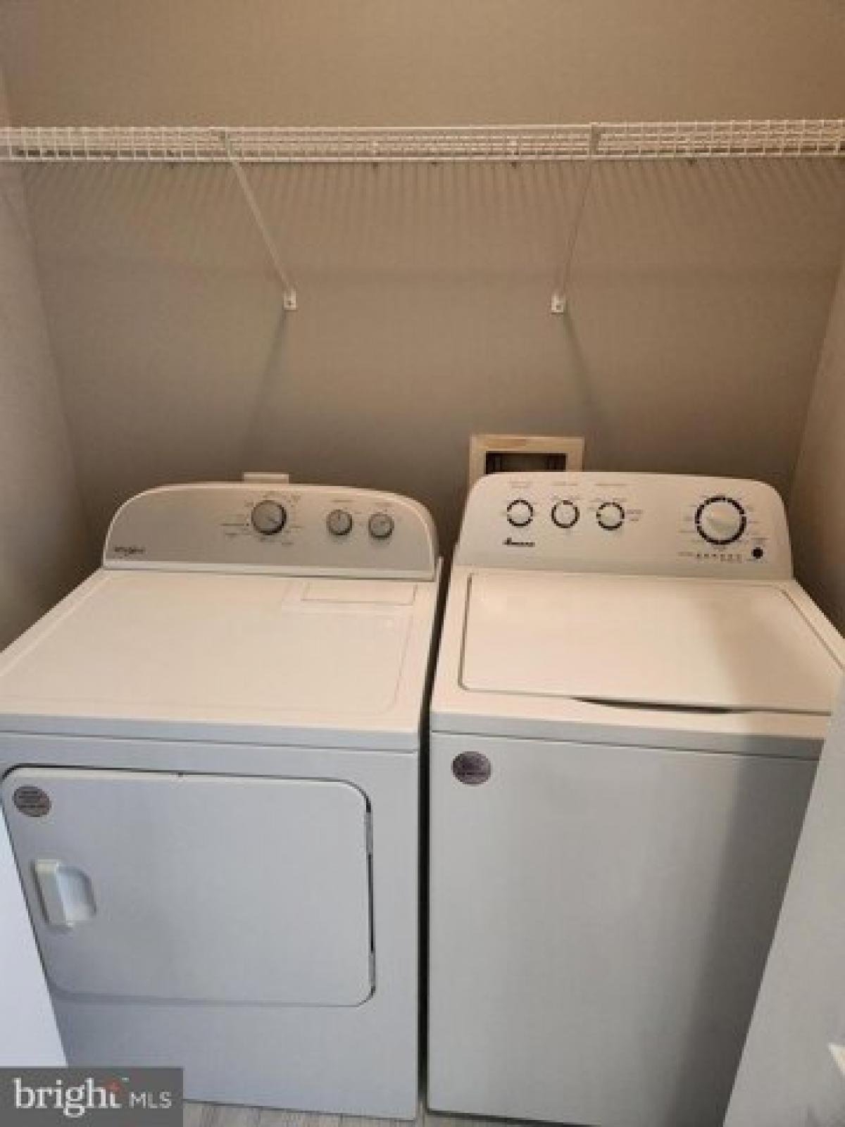 Picture of Home For Sale in Woodbridge, Virginia, United States