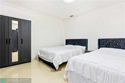 Home For Rent in North Miami Beach, Florida