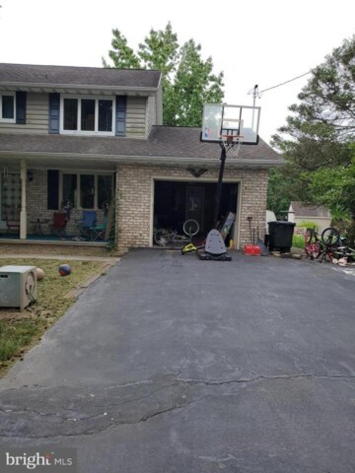 Picture of Home For Sale in Hanover, Pennsylvania, United States