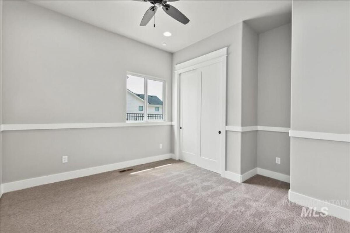 Picture of Home For Sale in Nampa, Idaho, United States