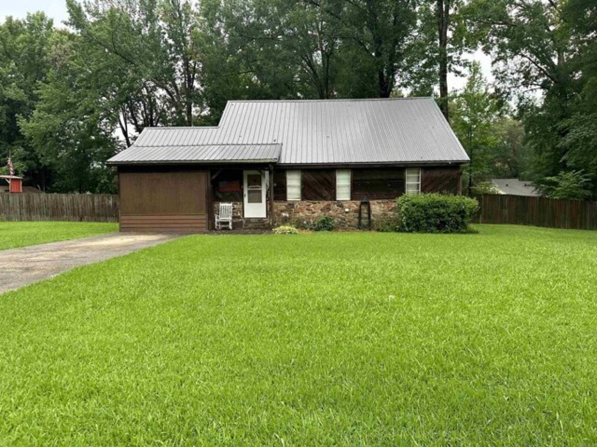 Picture of Home For Sale in Greenbrier, Arkansas, United States