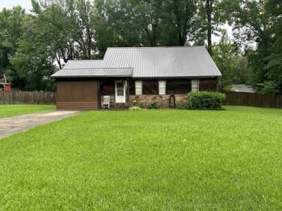 Home For Sale in Greenbrier, Arkansas