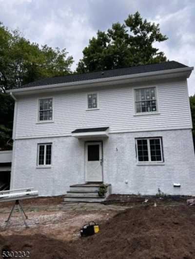 Home For Rent in New Providence, New Jersey