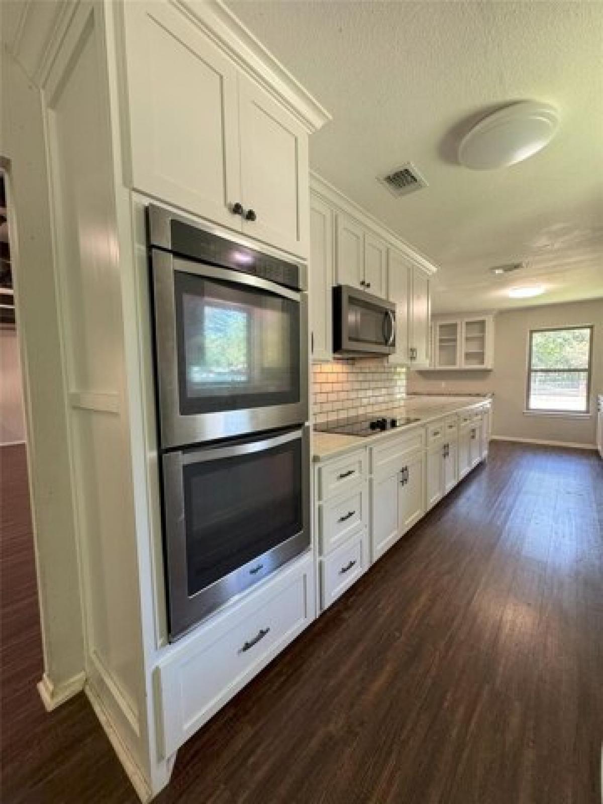 Picture of Home For Sale in Paris, Texas, United States