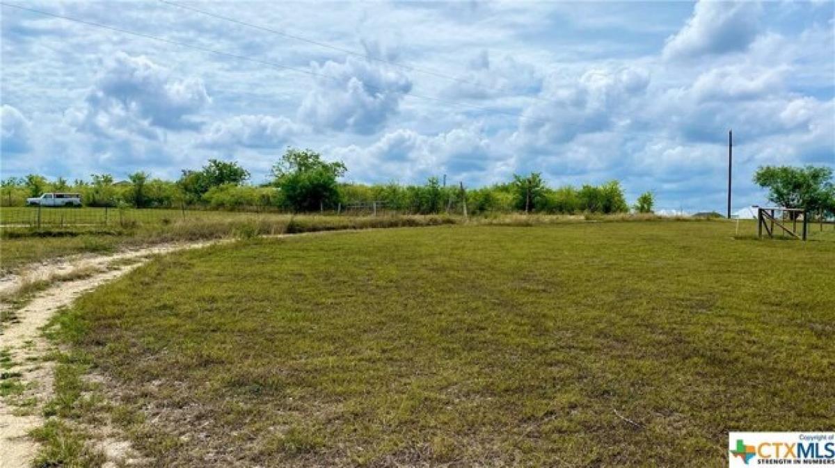 Picture of Residential Land For Sale in New Braunfels, Texas, United States