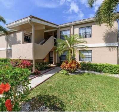 Home For Sale in Palm Beach Gardens, Florida