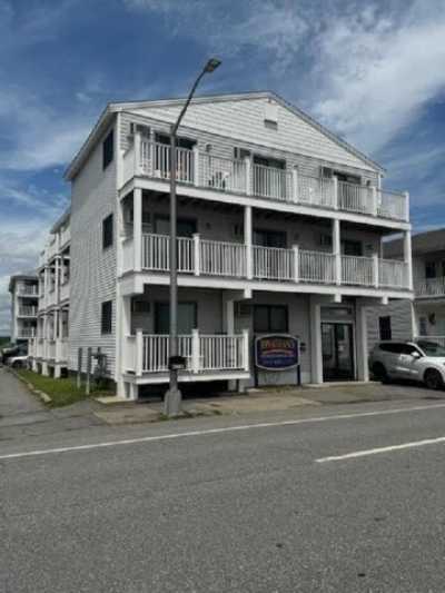 Home For Sale in Hampton, New Hampshire