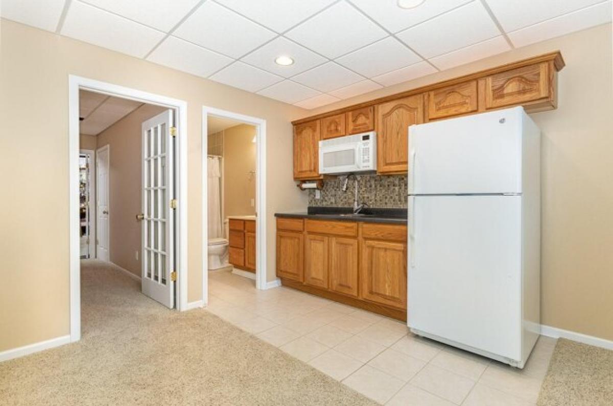 Picture of Home For Sale in Saint John, Indiana, United States