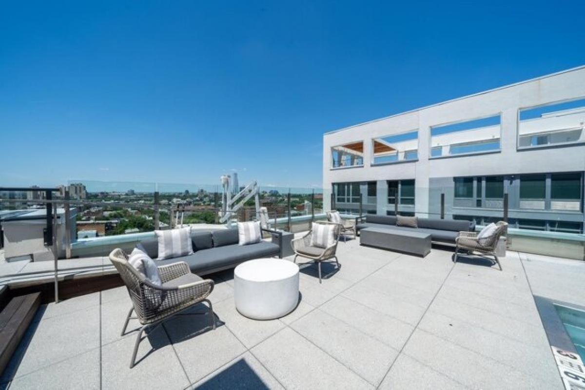 Picture of Home For Sale in Jersey City, New Jersey, United States